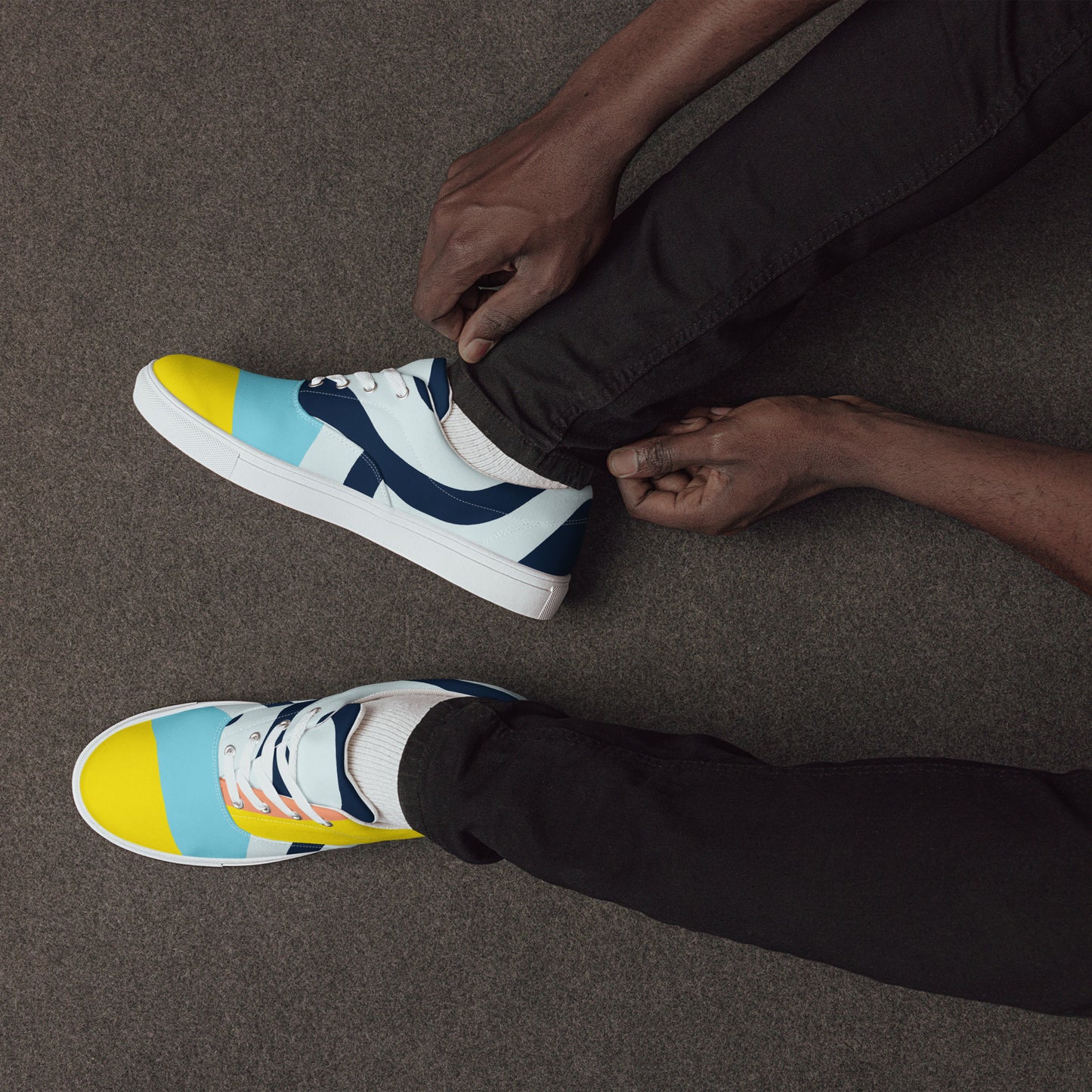 Color Pop Men’s lace-up canvas shoes