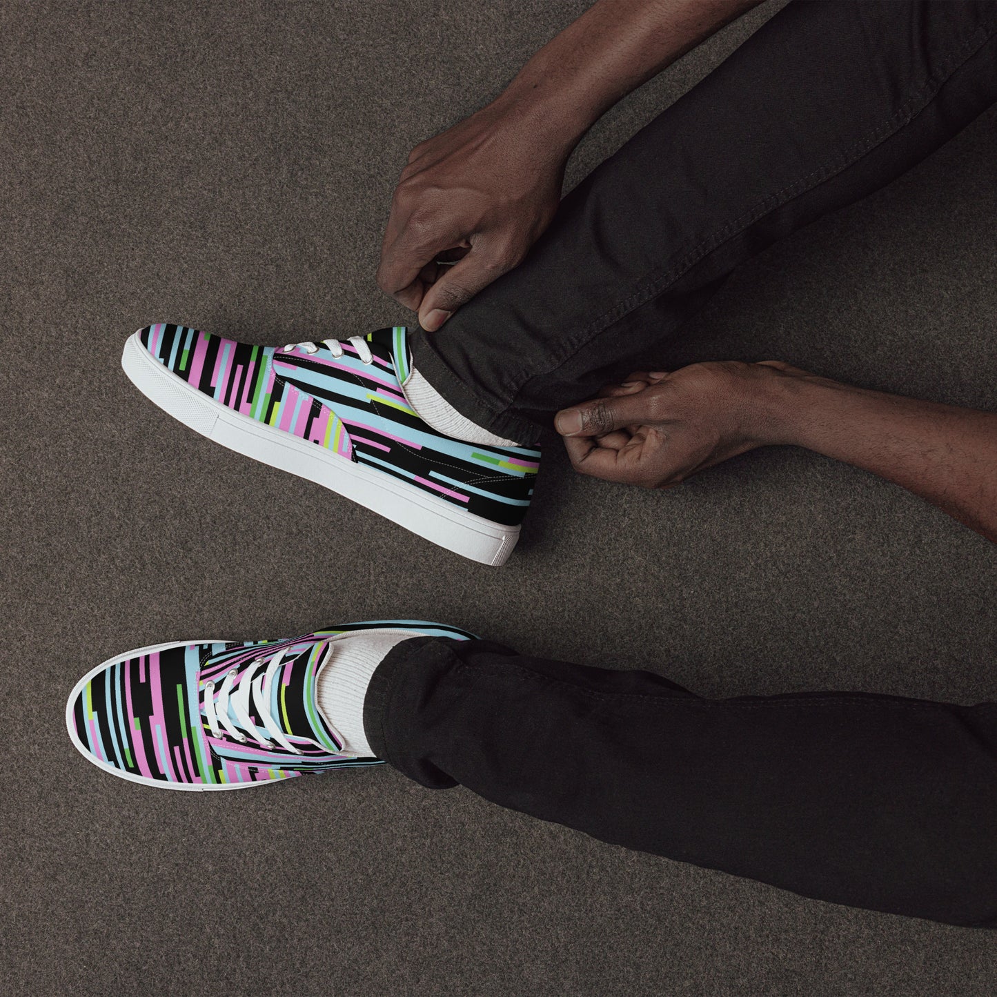 Color Chaos Men’s lace-up canvas shoes